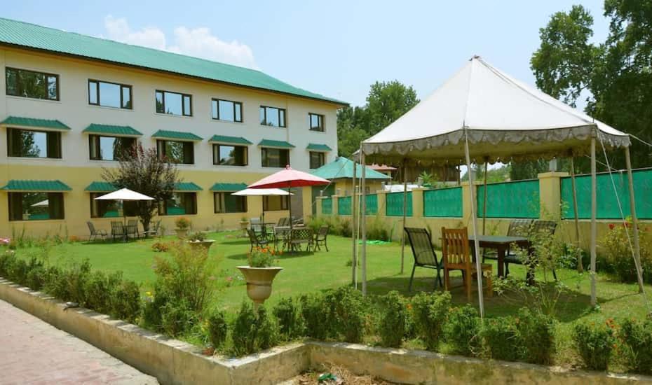 Hotel Curio'S All Seasons Srinagar  Bagian luar foto